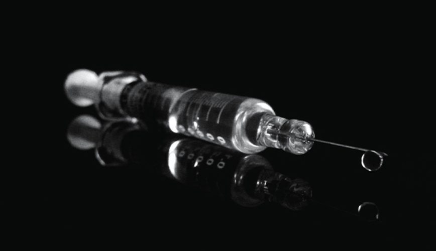 Informator ujawnia wykorzystanie sfałszowanych danych w badaniu szczepionki przeciw COVID-19 firmy Pfizer