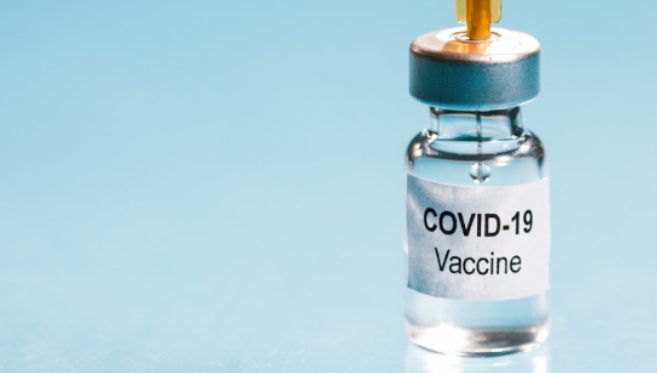 9 na 10 zgonów związanych z COVID dotyczy osób zaszczepionych
