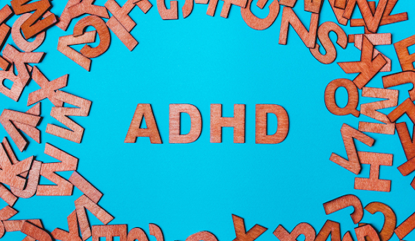 10 najlepszych naturalnych sposobów leczenia ADHD popartych badaniami klinicznymi