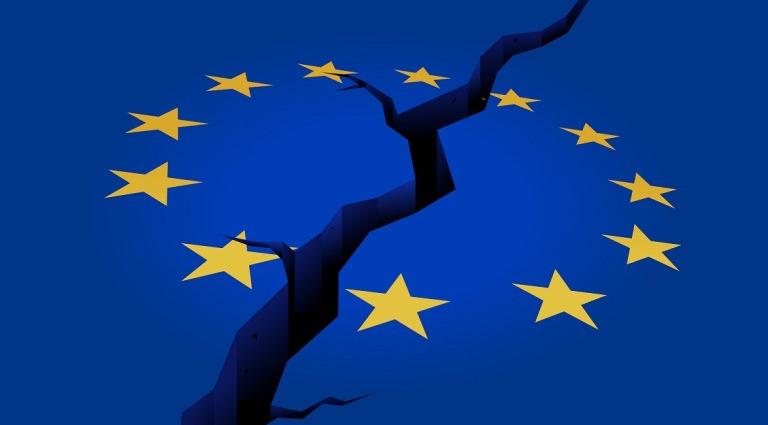 Unia Europejska funduje sobie własne zniszczenie