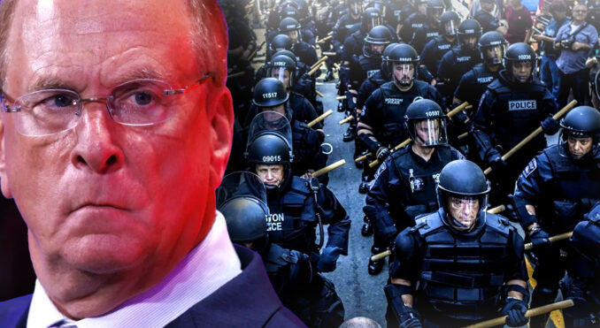 Larry Fink ostrzega, że opór wobec WEF-BlackRock oznacza “pewną śmierć”