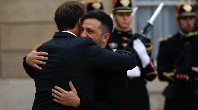 Macron przyznaje, że NATO rozpoczęło wojnę na Ukrainie, Moskwa twierdzi, że NATO de facto prowadzi wojnę z Rosją