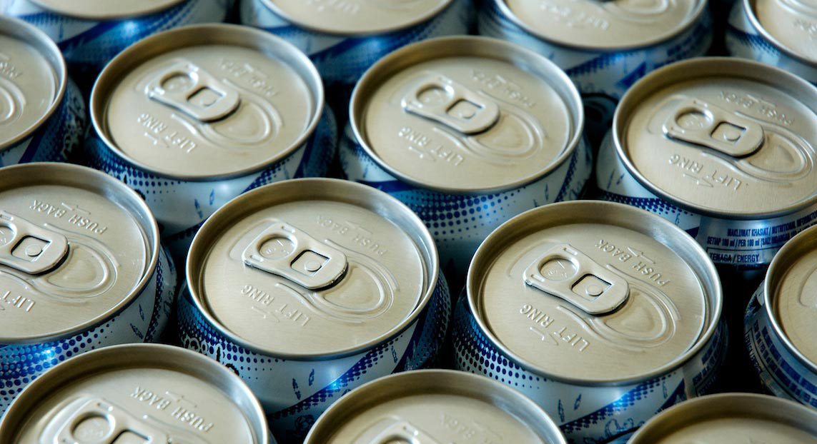 Jak wynika z przełomowych badań, codzienne spożywanie napojów gazowanych stanowi zagrożenie dla wątroby