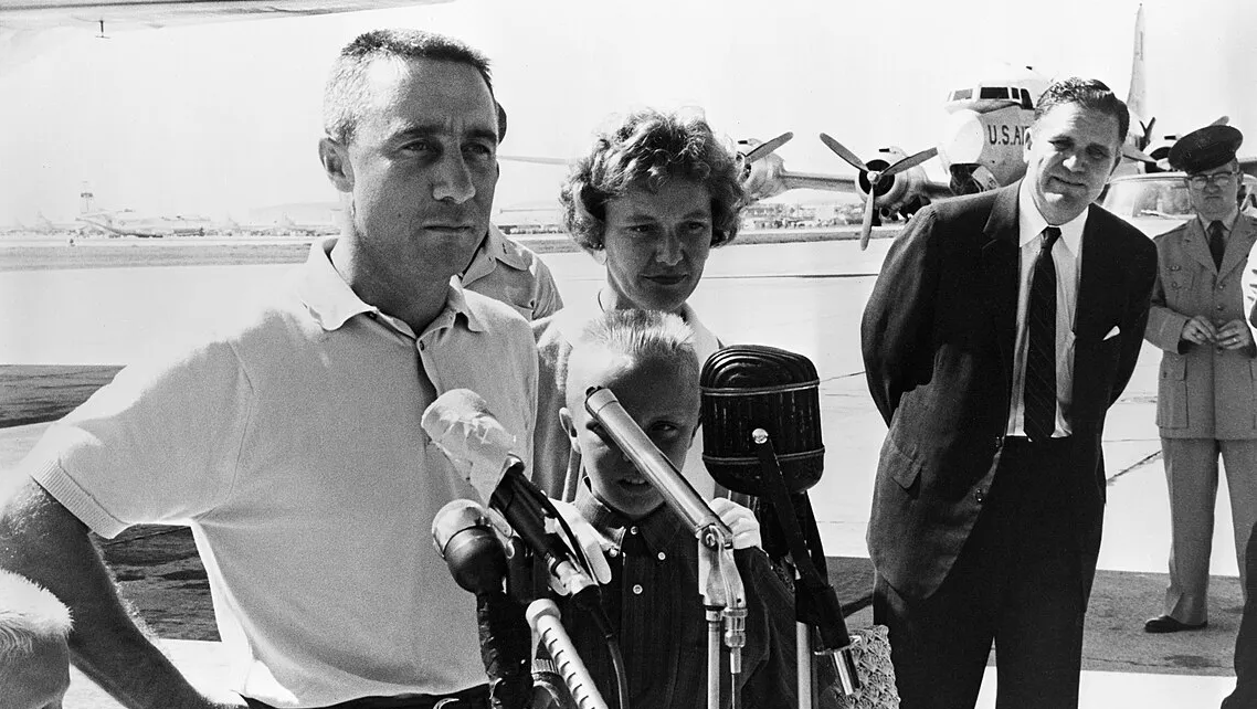 NASA zabiła pierwszą załogę lądowania na Księżycu