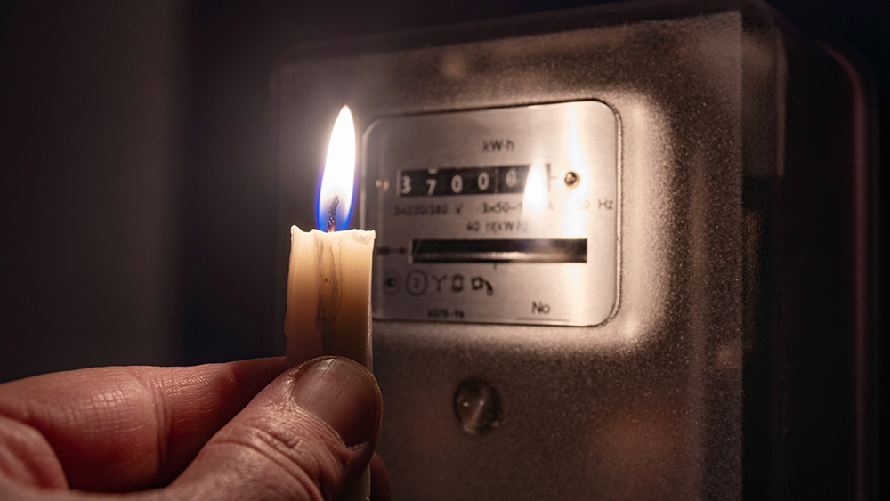 Awarie paneli słonecznych wywołują historyczną przerwę w dostawie prądu, gaz ziemny ratuje sieć na Półwyspie Iberyjskim w obliczu sprzeciwu wobec zerowego zużycia energii netto