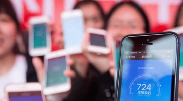 Co oznacza dla Ciebie system kredytów społecznych i jak zmieni on Twoje życie