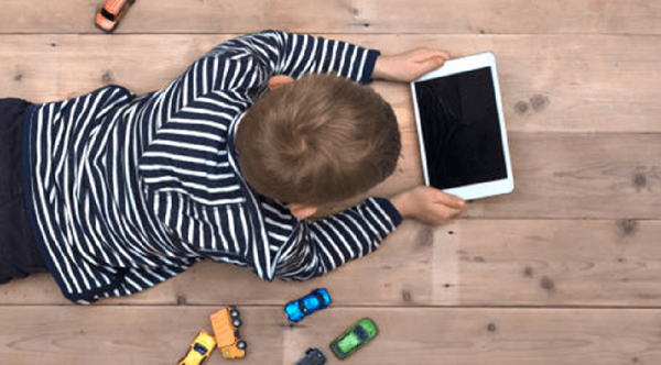 „Bezpieczeństwo dzieci” w Internecie to tylko pretekst do gromadzenia danych i inwigilacji całej populacji