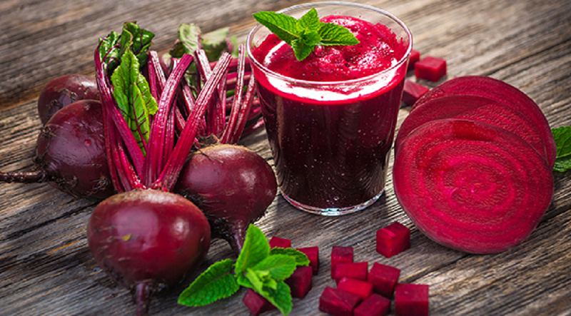 Naturalne zwiększenie poziomu żelaza: Najlepsze napoje zwalczające zmęczenie i anemię