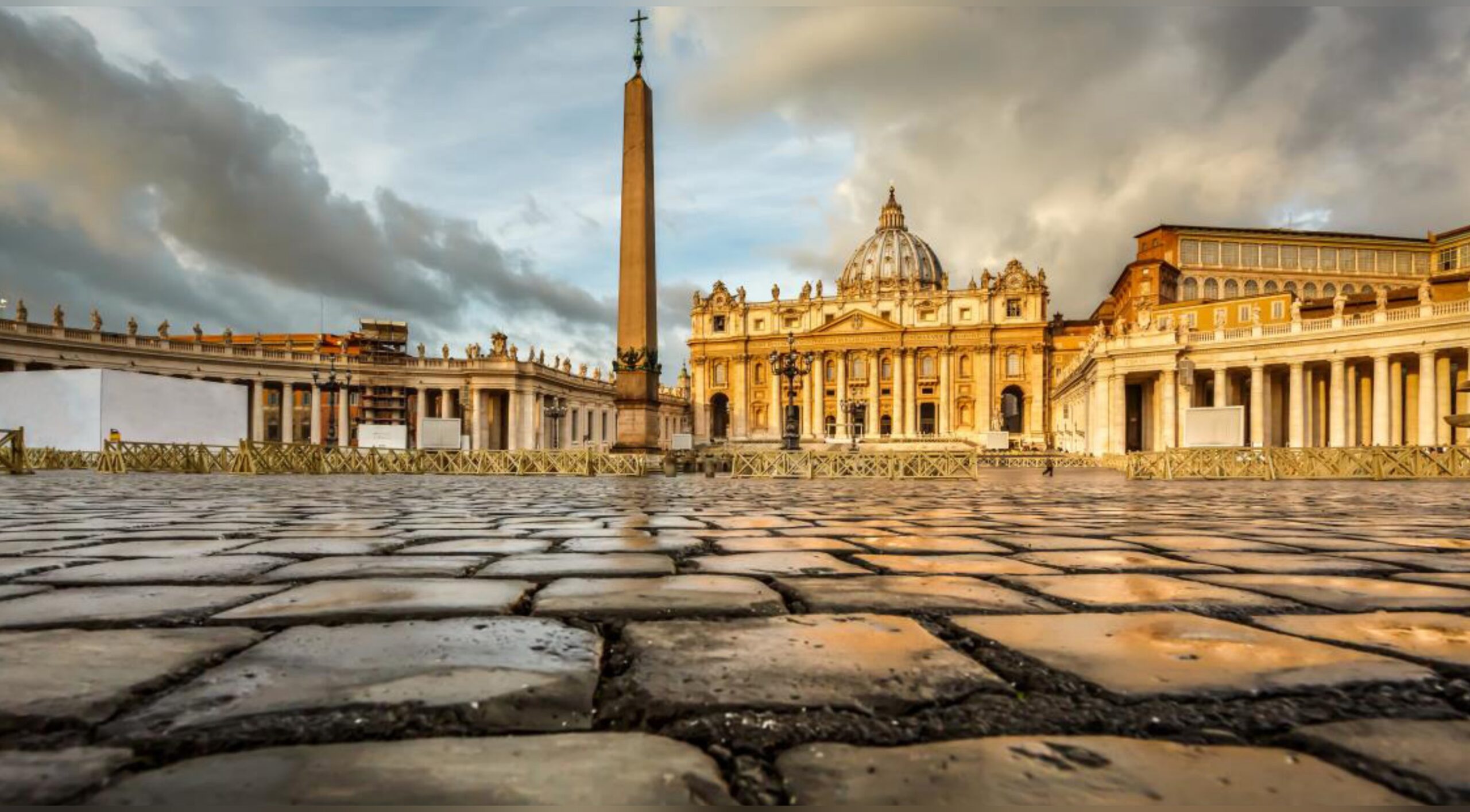 Mianowanie członków zarządu Banku Watykańskiego wywołuje w sieci spekulacje na temat historycznych powiązań